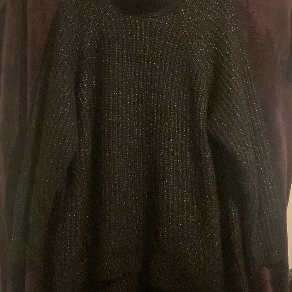Long sleeve puffy neck sweater. Cute with leggings
